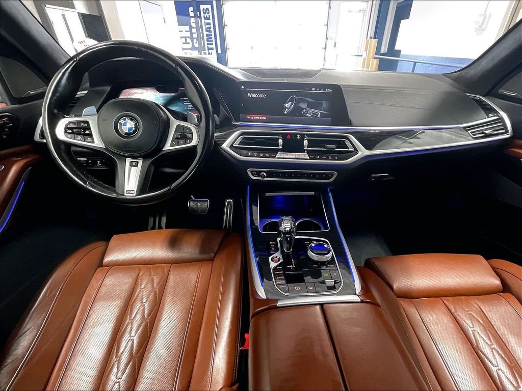 Used 2022 White BMW M50i image 22
