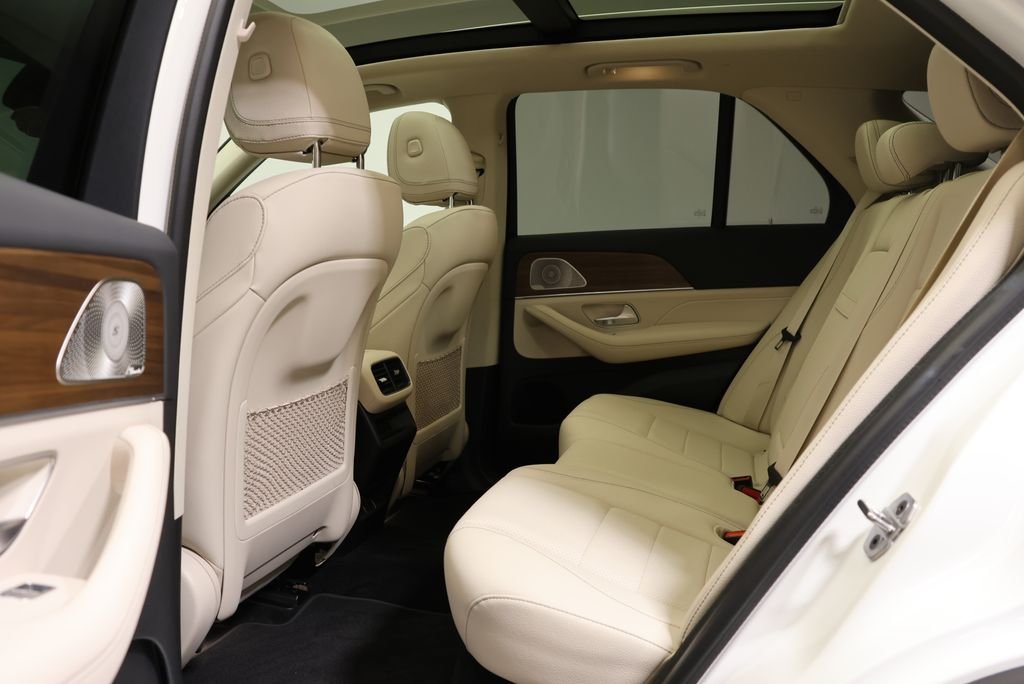 Certified Used 2024 Polar White Mercedes-Benz GLE 450 image 44