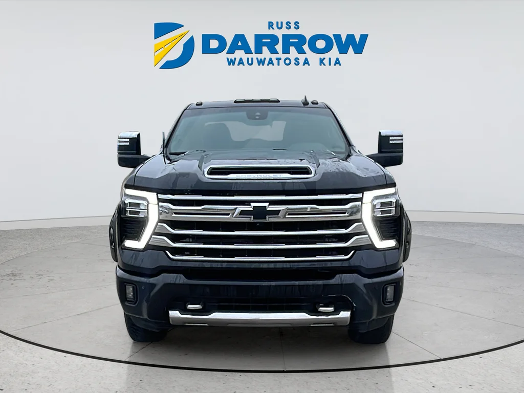 Used 2024 Black Chevrolet High Country image 8