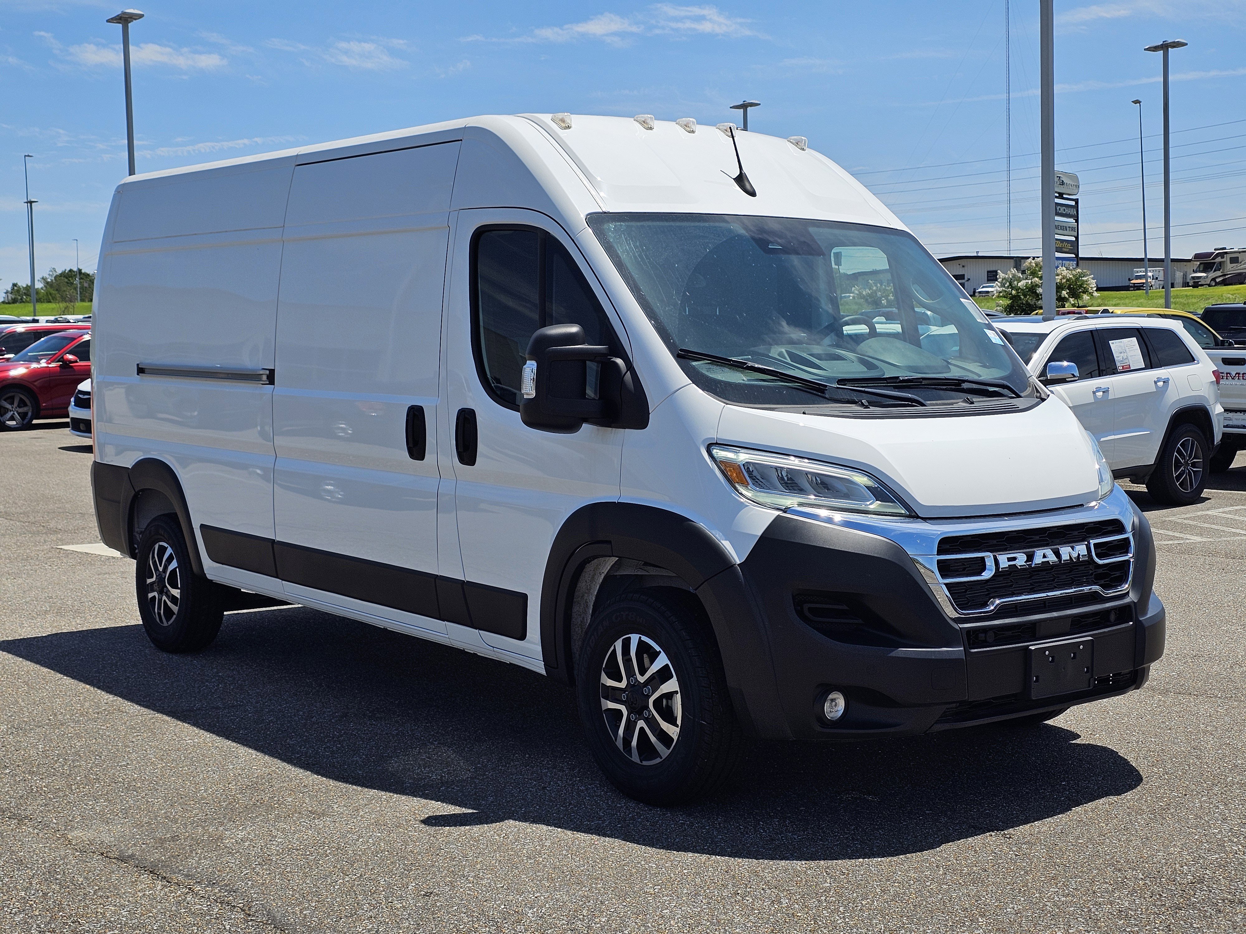 New 2025 Bright White Clearcoat Ram SLT+ image 5
