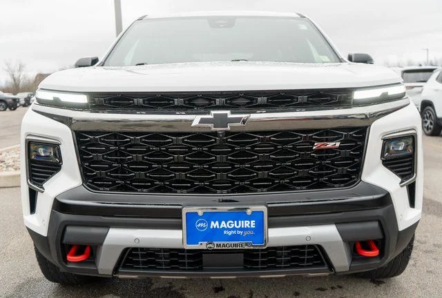 Used 2024 Beige Chevrolet Z71 image 3