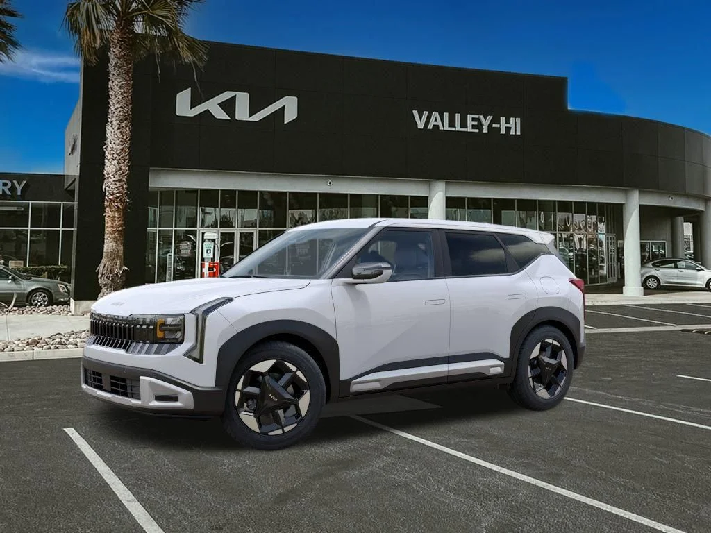 New 2027 Snow White Pearl Kia S image 3