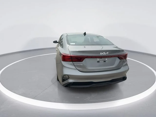 Used 2023 Gray Kia LXS image 7