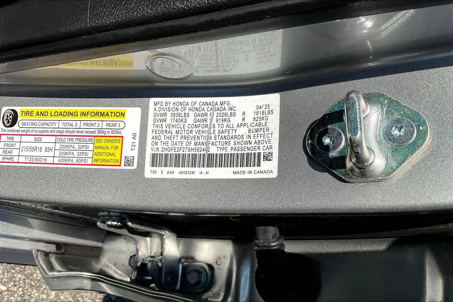 Used 2025 Solar Silver Metallic Honda LX image 33