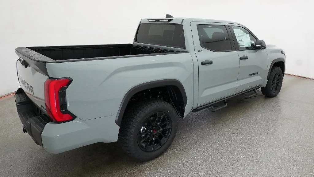 New 2026 Lunar Rock Toyota SR5 image 18