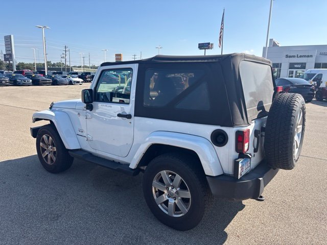 Used 2017 White Jeep Sahara image 5