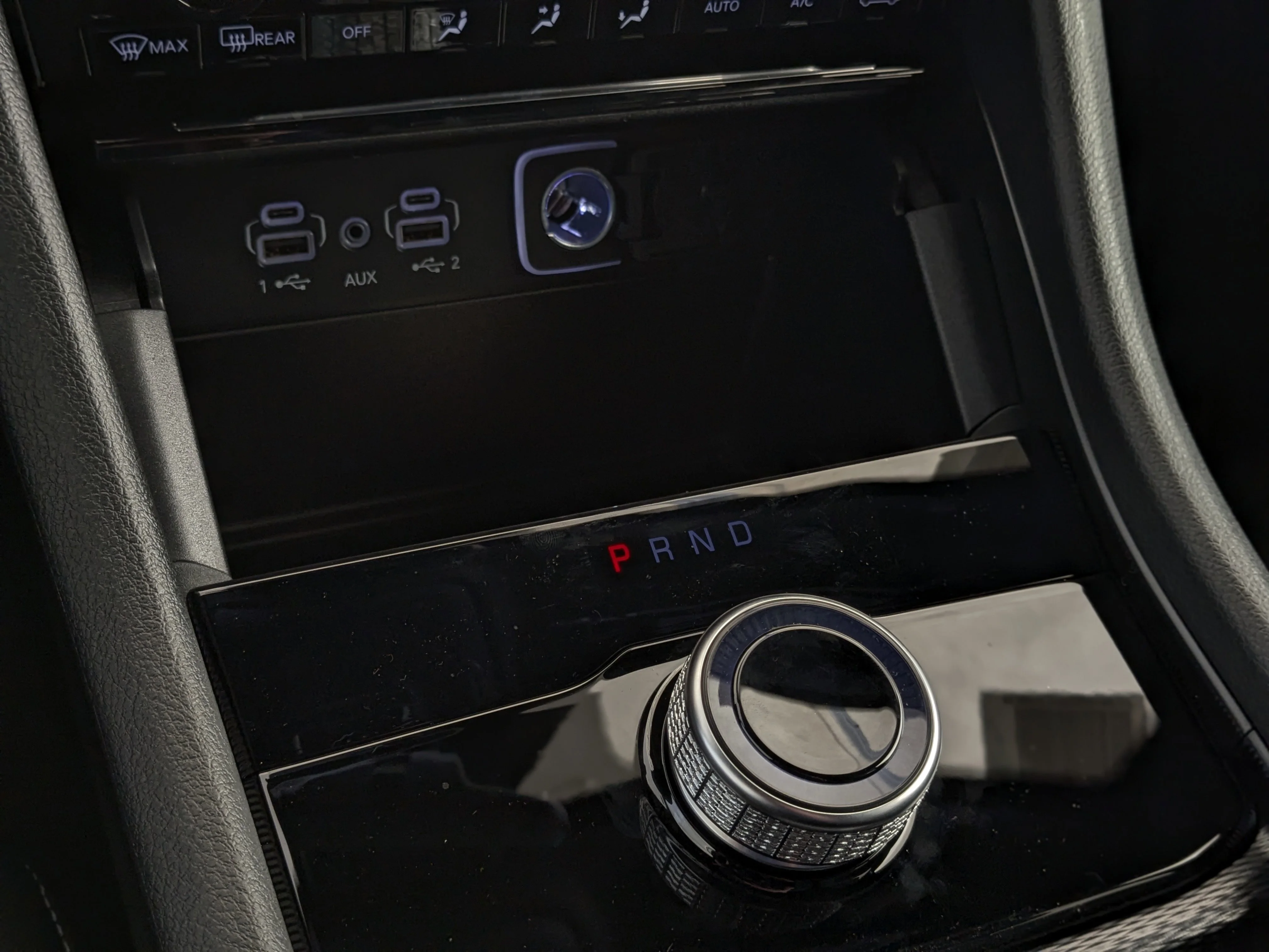 New 2026 Black Jeep Laredo - - Classic Theme - Heated Seats - Heated Steering - Remote Start & tons more! image 21