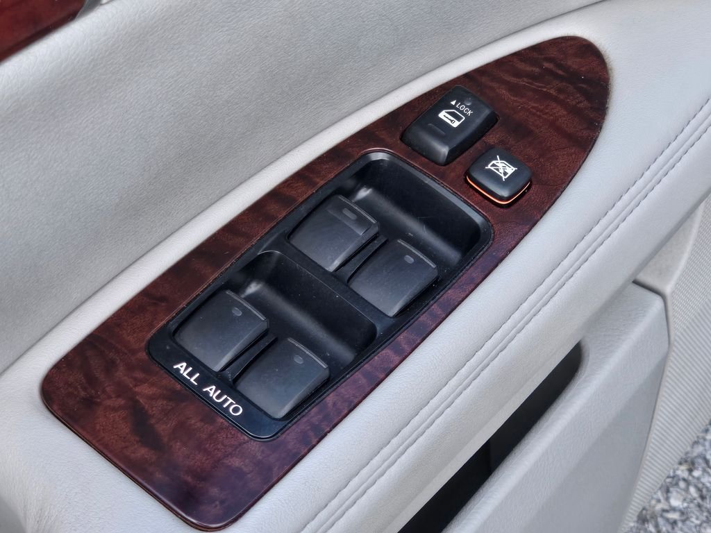 2012 Toyota Avalon Limited - Photo 25