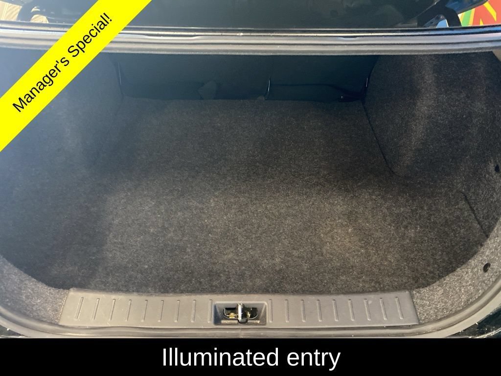 Used 2025 Black Nissan 1.6 SV image 18