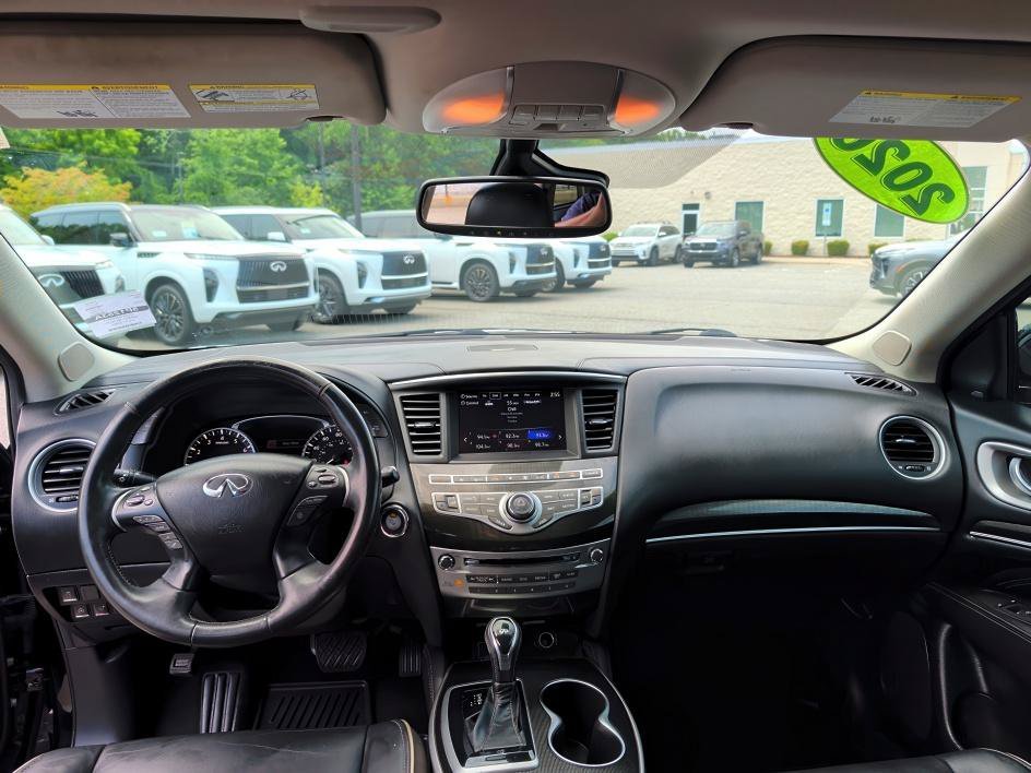 Used 2020 Black Obsidian INFINITI LUXE image 11