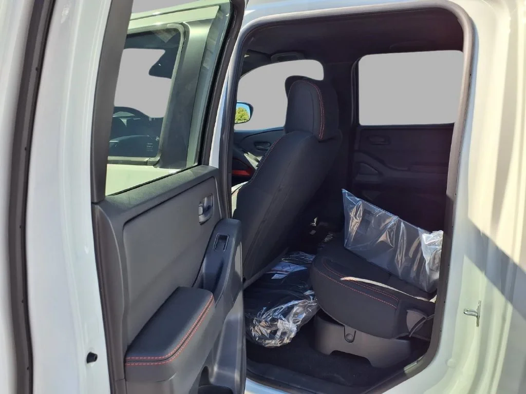 New 2027 White Nissan PRO-4X image 22