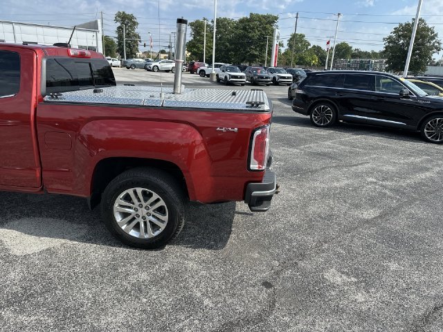 Used 2016 COPPER RED METALLIC GMC 4WD SLT image 29