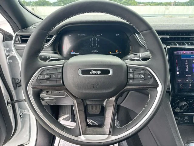 Certified Used 2025 White Jeep Limited image 14