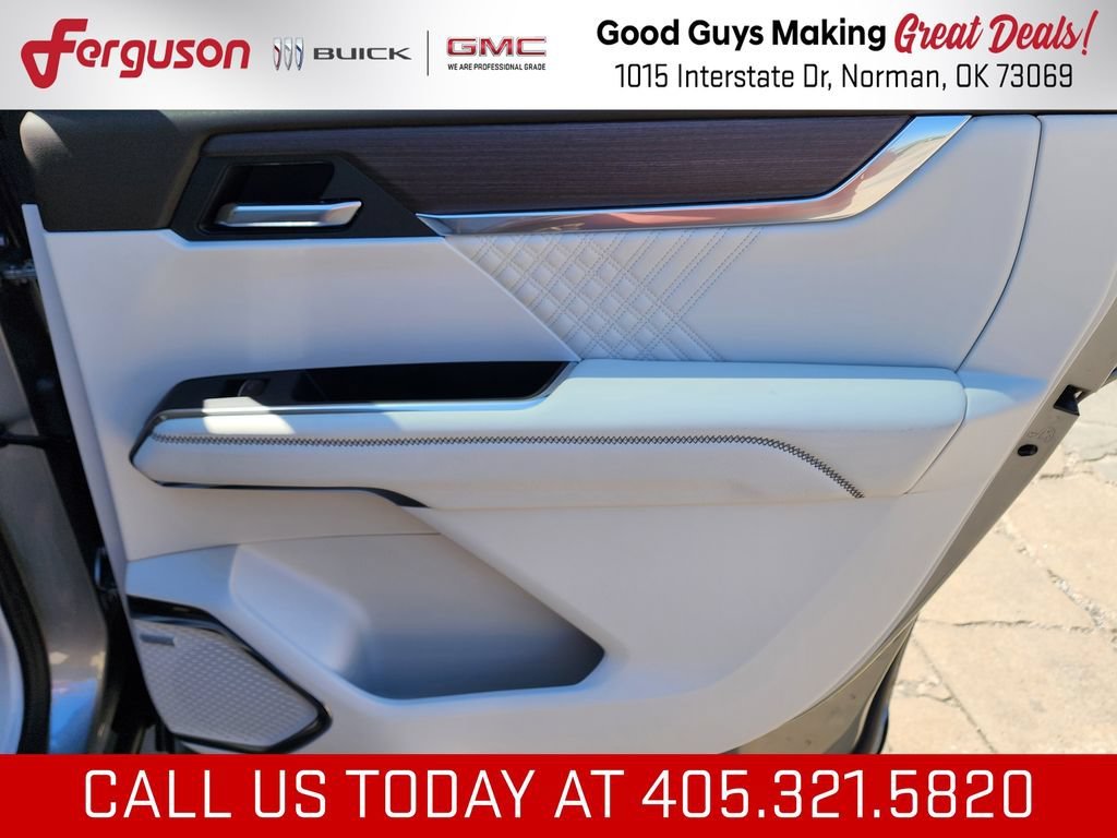 2026 GMC Acadia Denali - Photo 44
