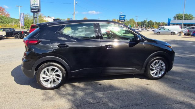 2027 Chevrolet Bolt LT - Photo 9