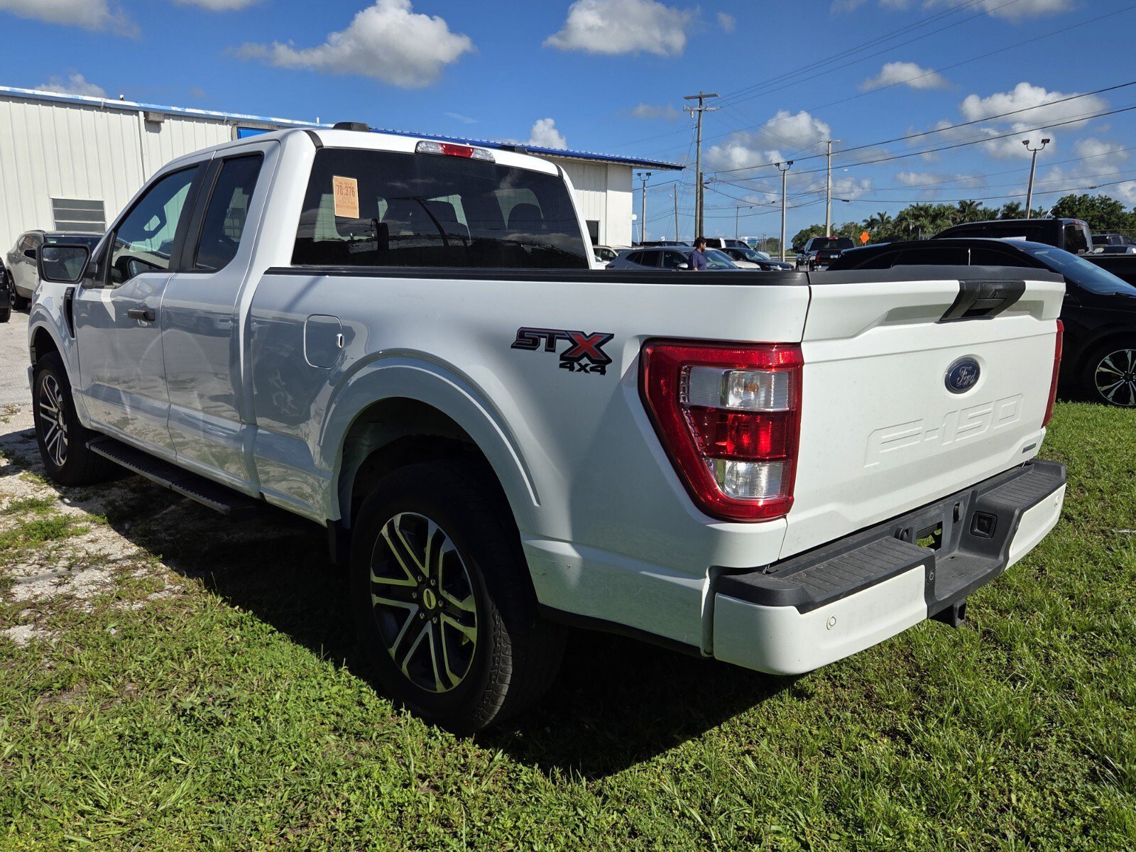 Used 2023 Oxford White Ford XL image 4