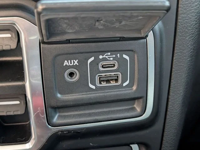 Used 2023 White Jeep Rubicon 4xe image 28
