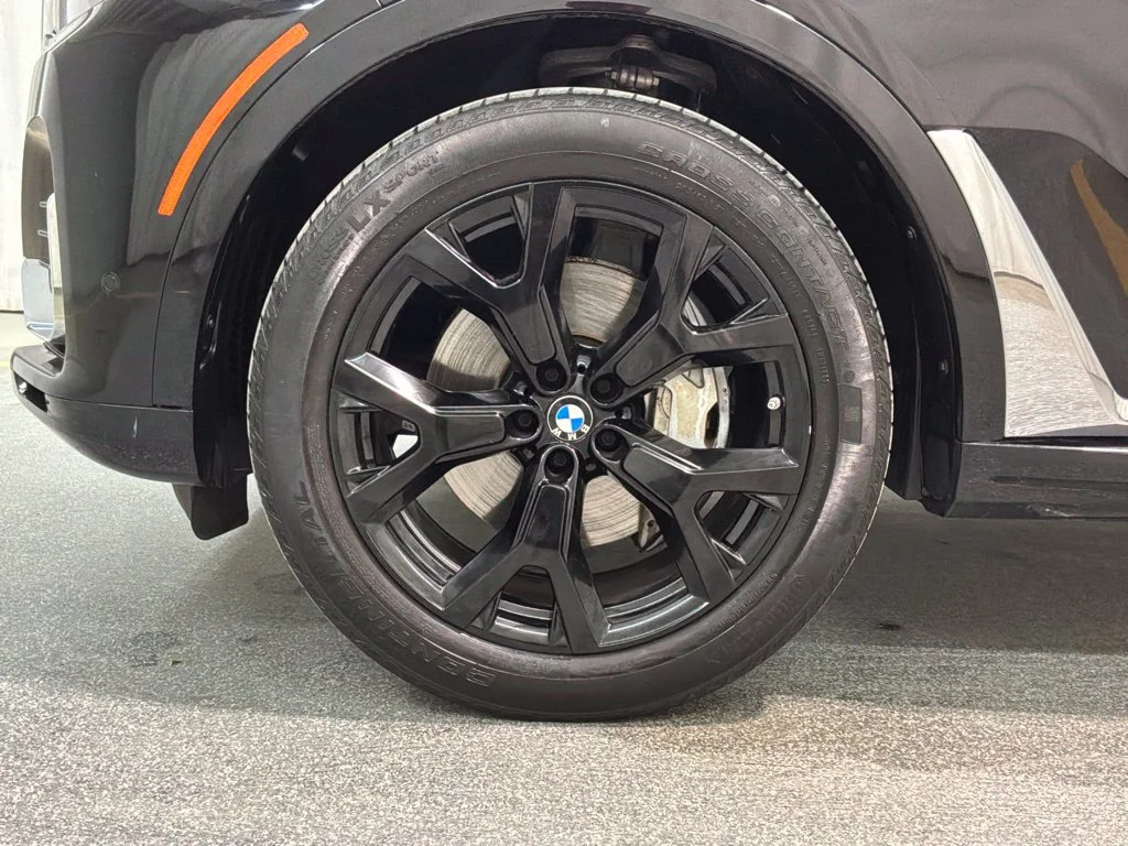 Used 2022 Jet Black BMW xDrive40i image 33
