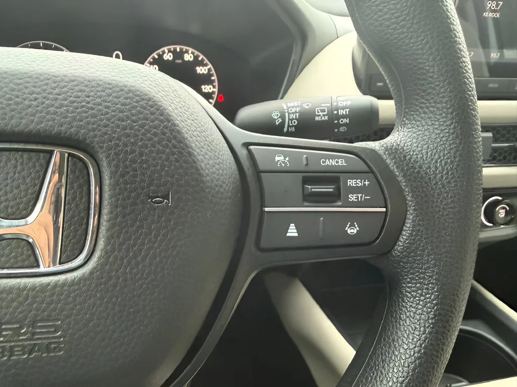 Used 2025 Silver Honda LX image 24