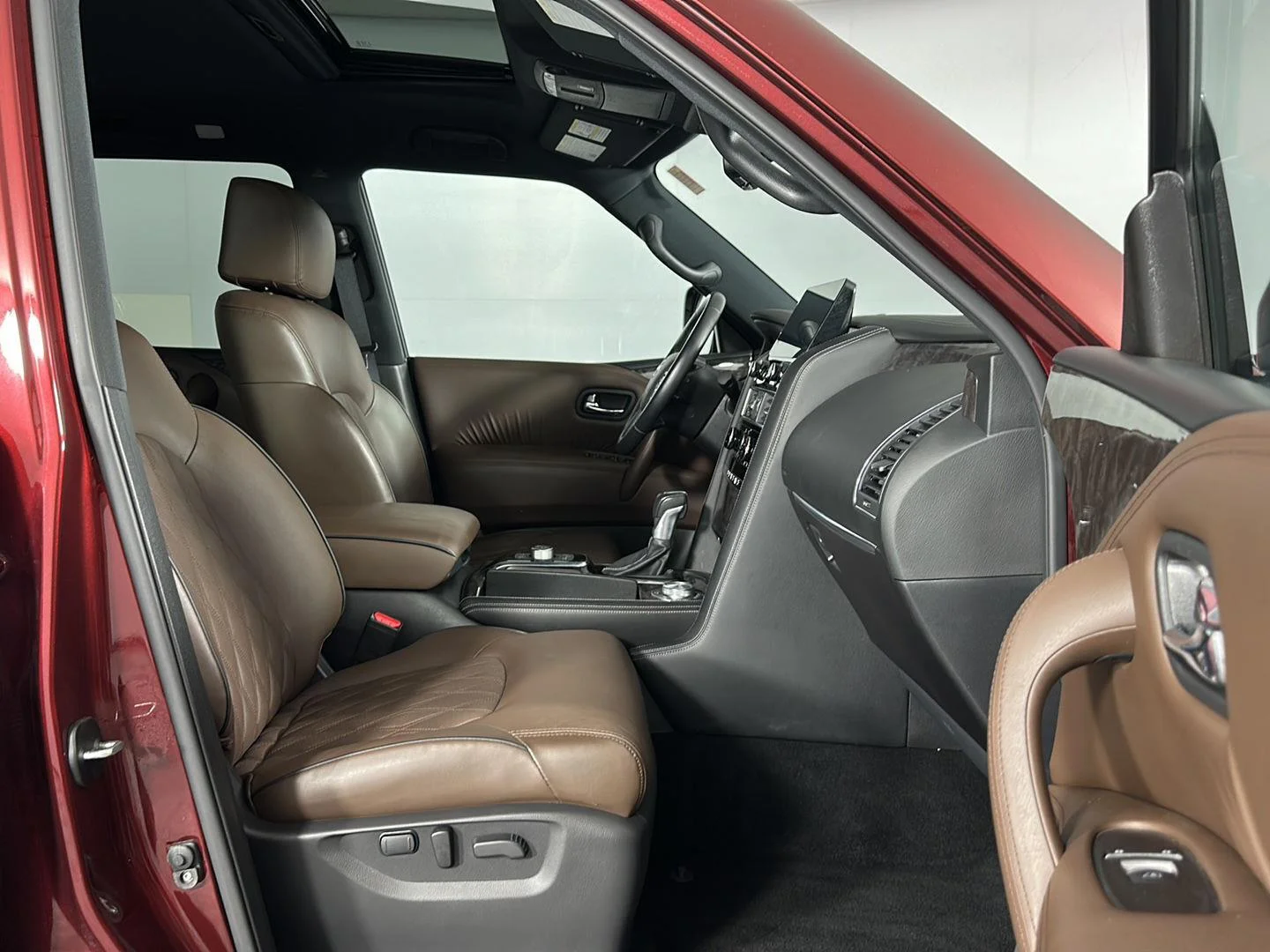 Used 2023 Coulis Red Pearl Nissan Platinum image 36