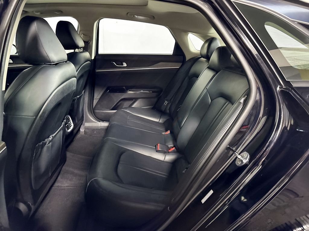 Used 2022 Ebony Black Kia EX image 21