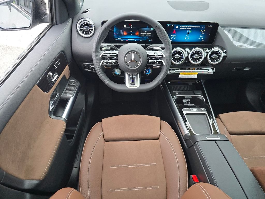 New 2026 MANUFAKTUR Alpine Grey Mercedes-Benz GLA 35 AMG® image 25