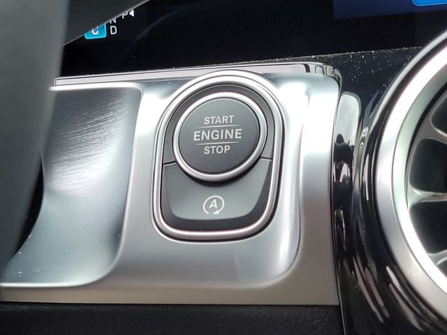 New 2026 Black Mercedes-Benz GLB 250 image 25
