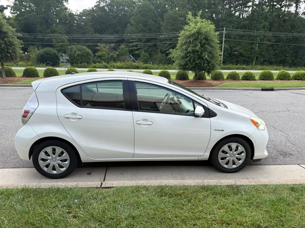 Used 2012 Blue Toyota Two image 9