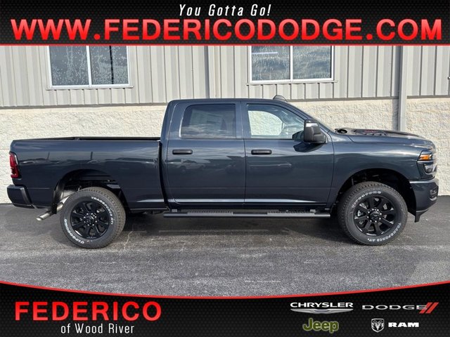2026 RAM 2500 Black Express 4x4