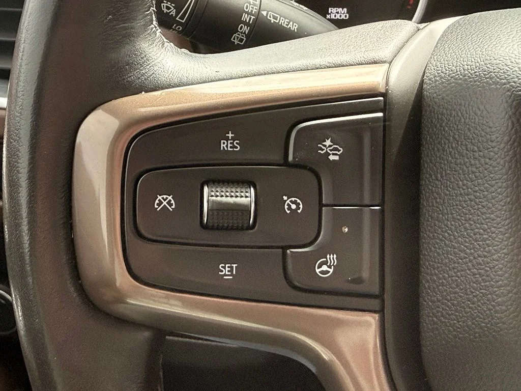 Used 2021 Pearl Chevrolet High Country image 33