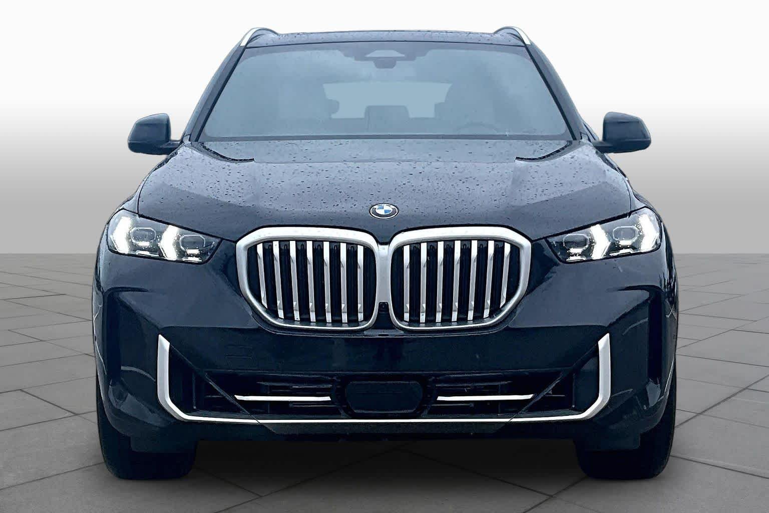 Used 2026 Black Sapphire Metallic BMW xDrive40i image 6