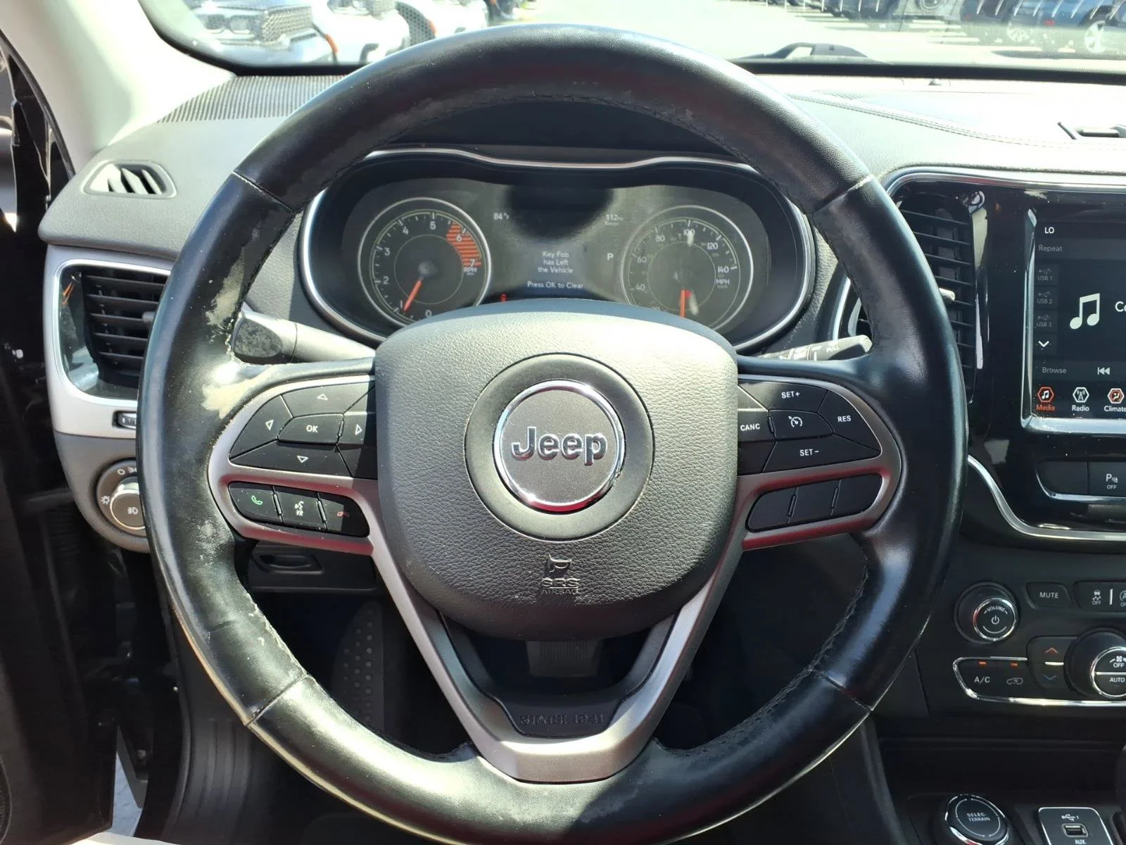 Used 2020 Diamond Black Crystal Pearlcoat Jeep Limited image 19