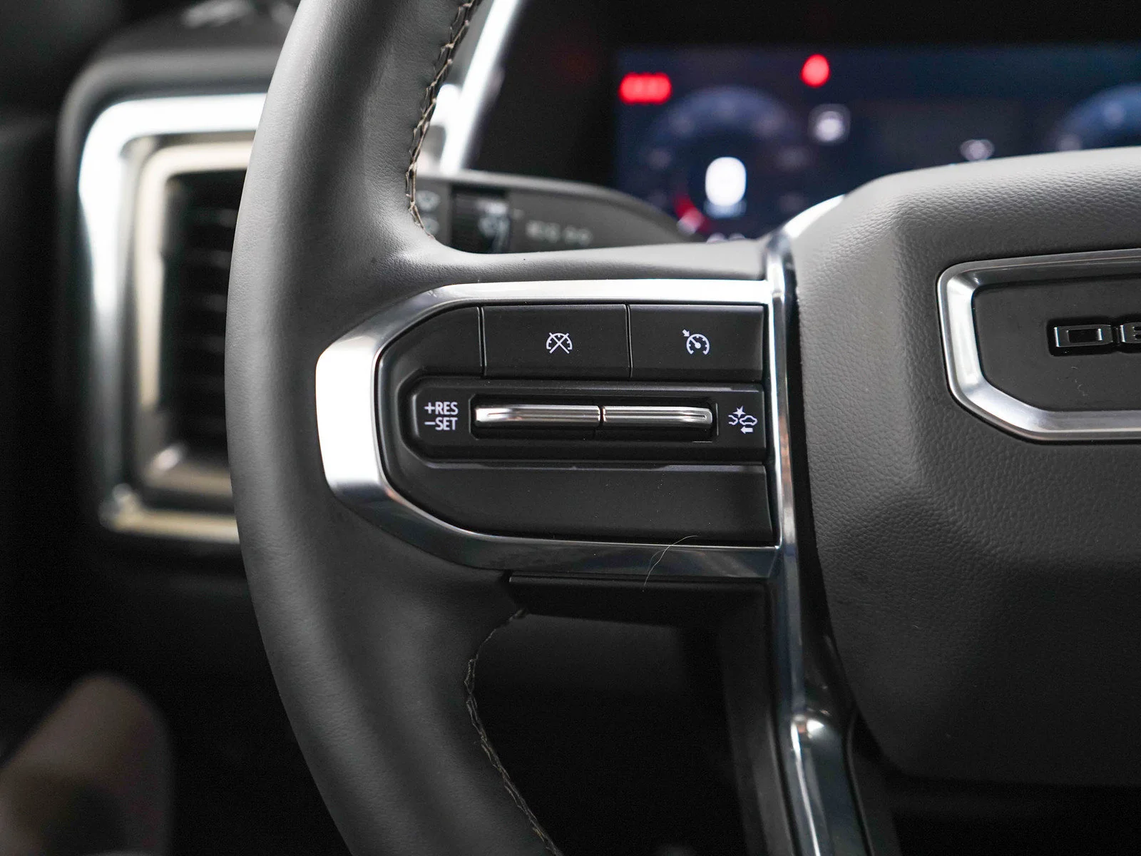 Used 2024 Onyx Black GMC Denali image 23