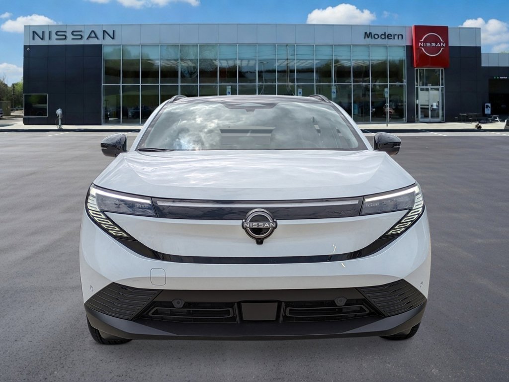 New 2026 Everest White Pearl Tricoat Nissan PLATINUM+ image 8