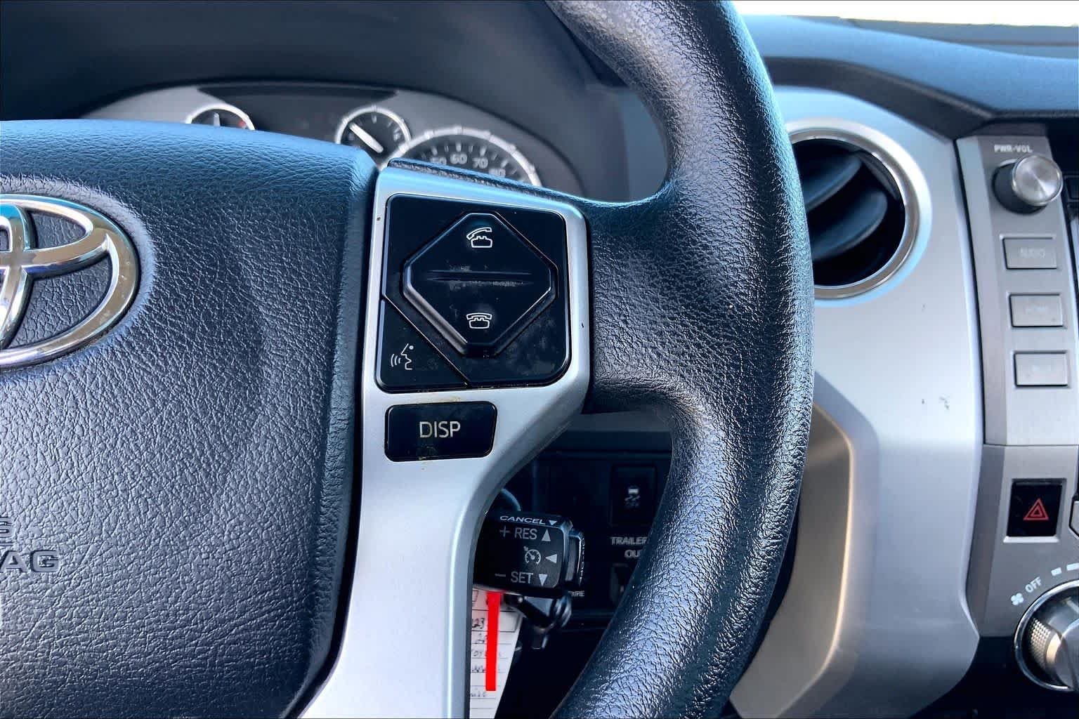 Used 2017 Super White Toyota SR5 image 23