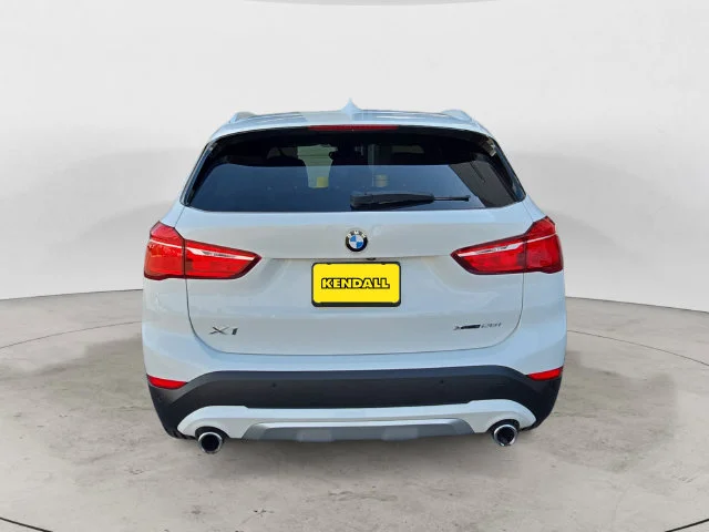 Used 2021 Alpine White BMW xDrive28i image 6