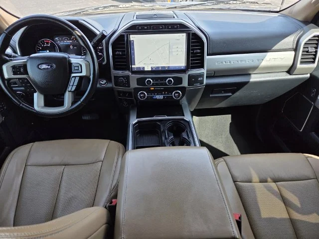 Used 2022  Ford Lariat image 13