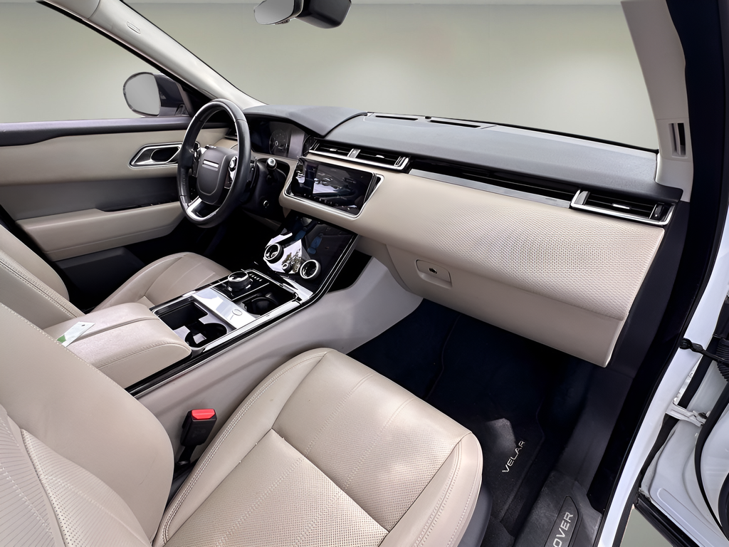 Used 2019  Land Rover S image 23