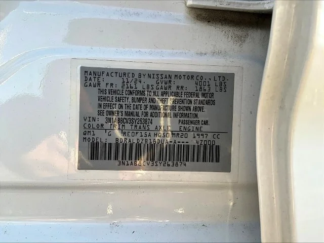Used 2025 White Nissan SV image 22