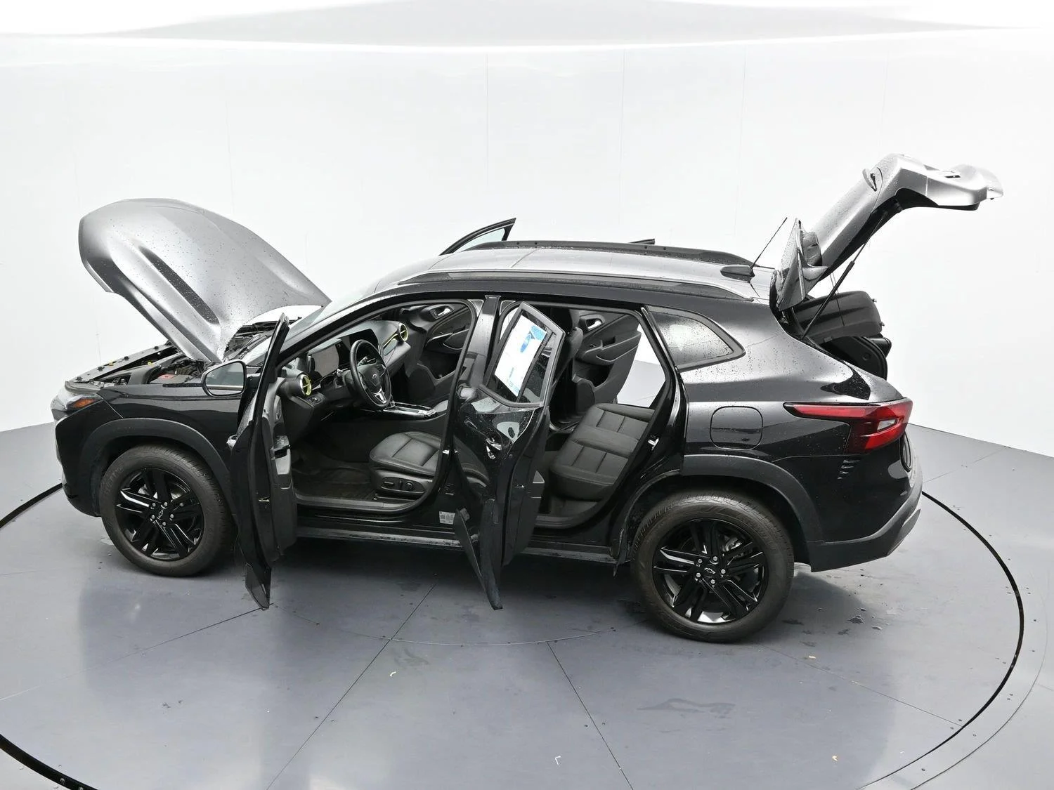 Used 2025 Mosaic Black Metallic Chevrolet ACTIV image 37