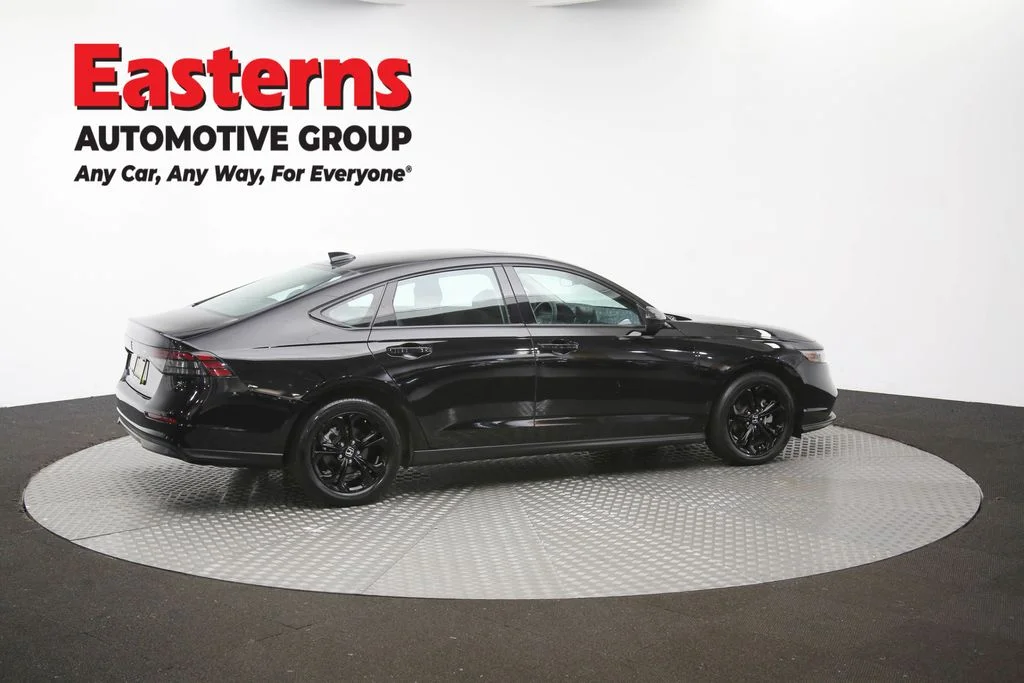 Used 2025 Black Honda SE image 37