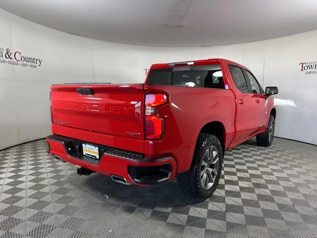Used 2021 Red Chevrolet RST image 9