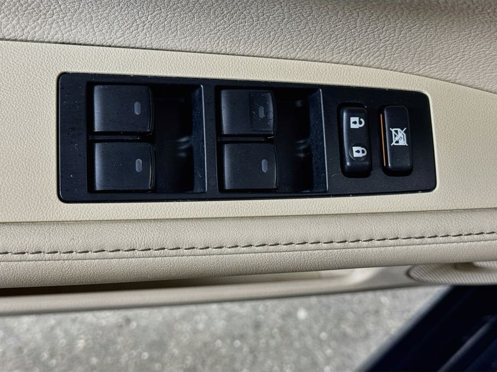 Used 2014 Deep Sea Mica Lexus Base image 18