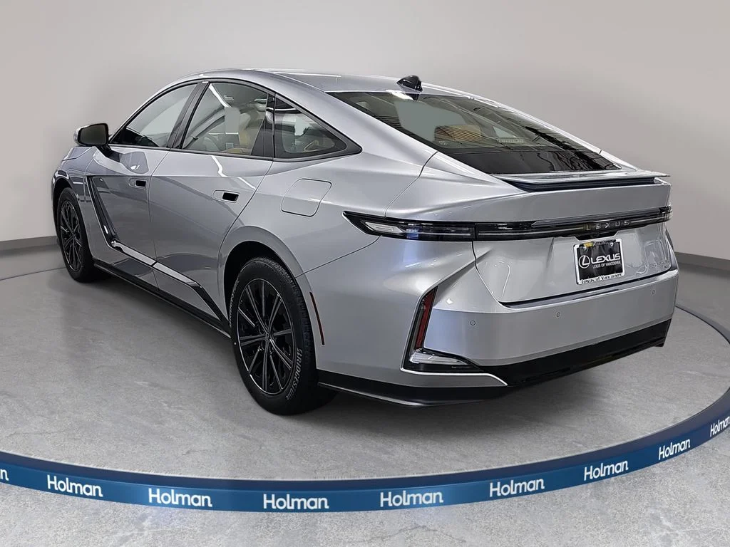 New 2026 Iridium Lexus PREMIUM AWD image 7