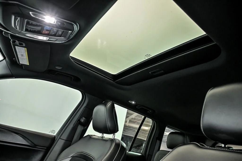 Used 2024 White Jeep Altitude X image 14