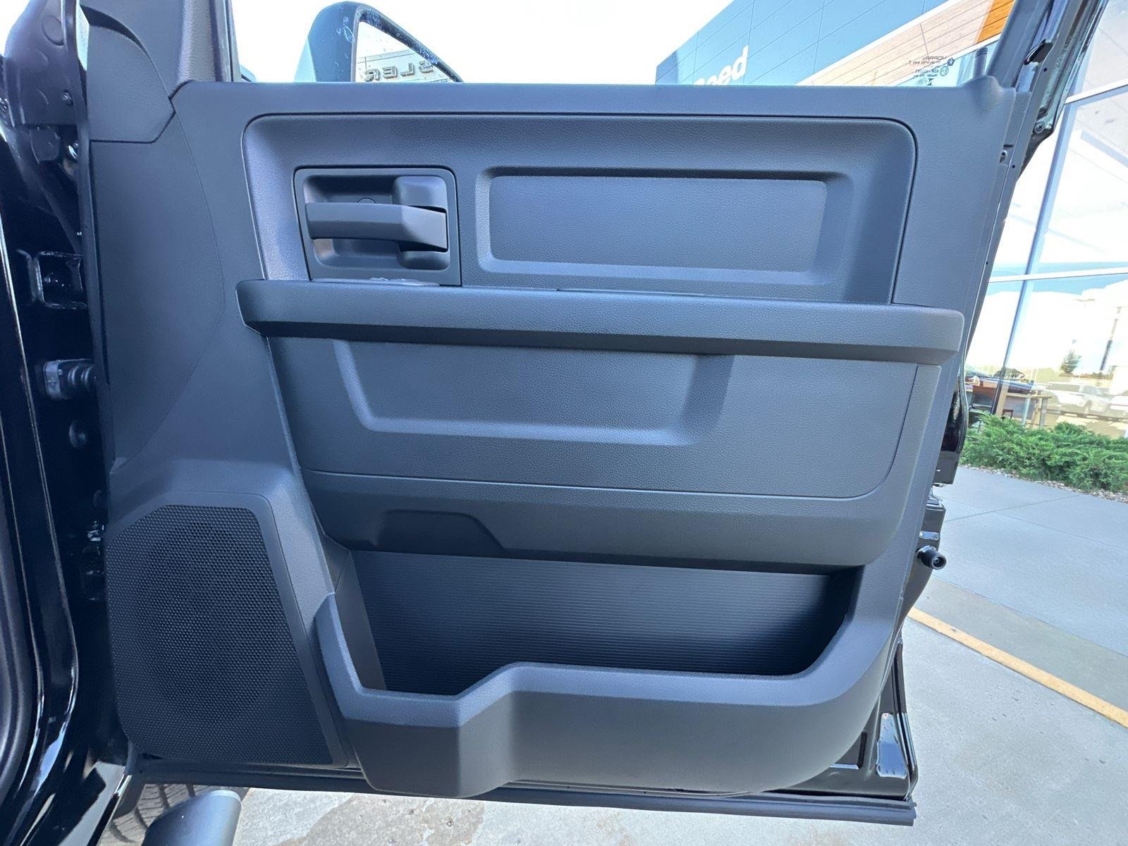 2026 RAM 2500 Tradesman - Photo 31
