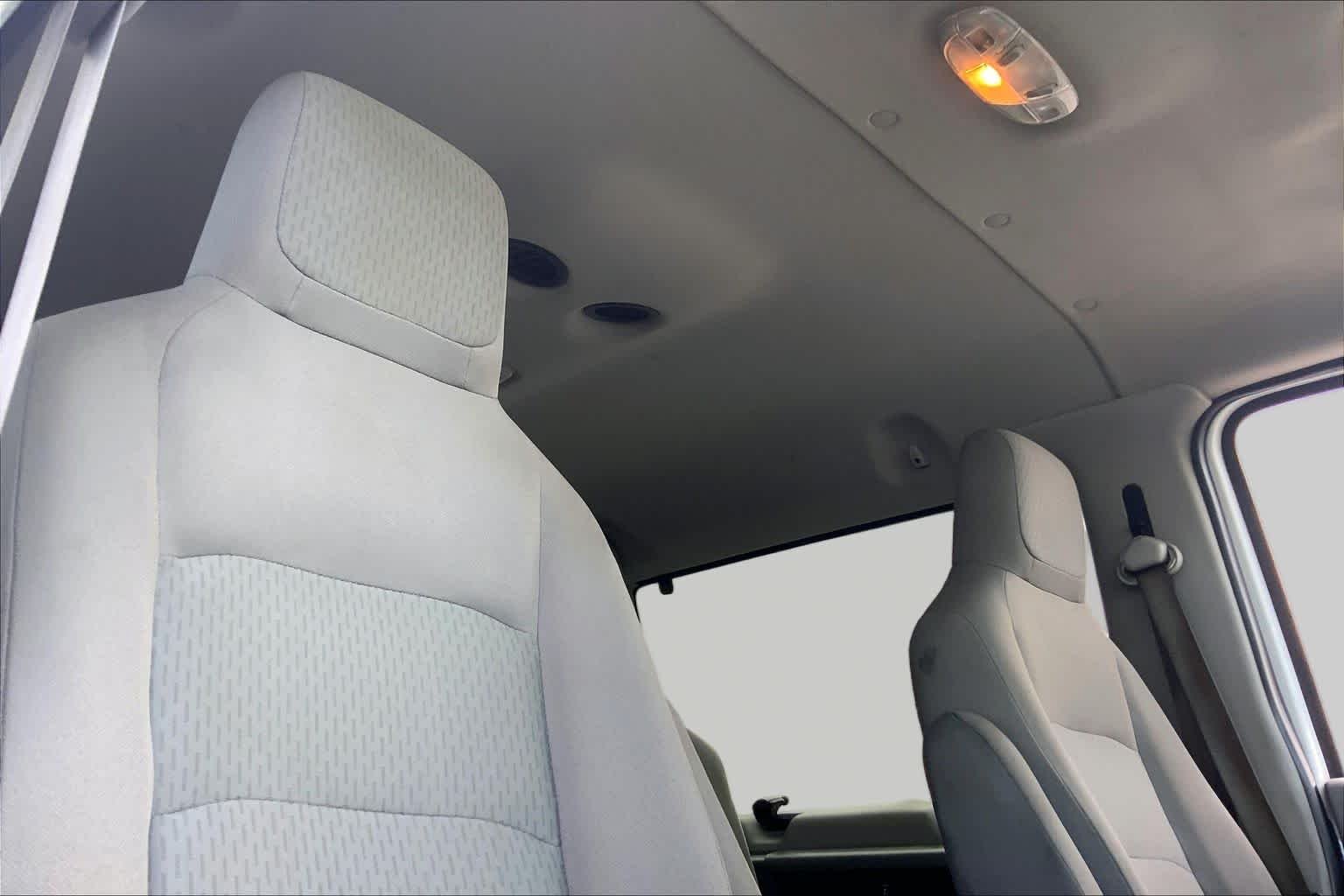Used 2014 Oxford White Ford XLT image 14