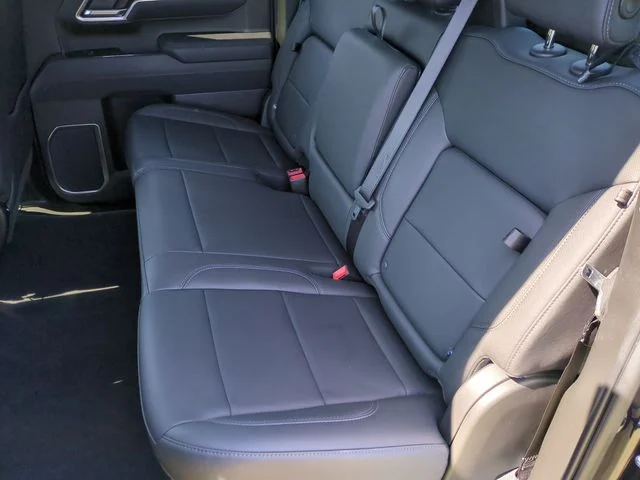 Used 2025 Silver GMC SLT image 22