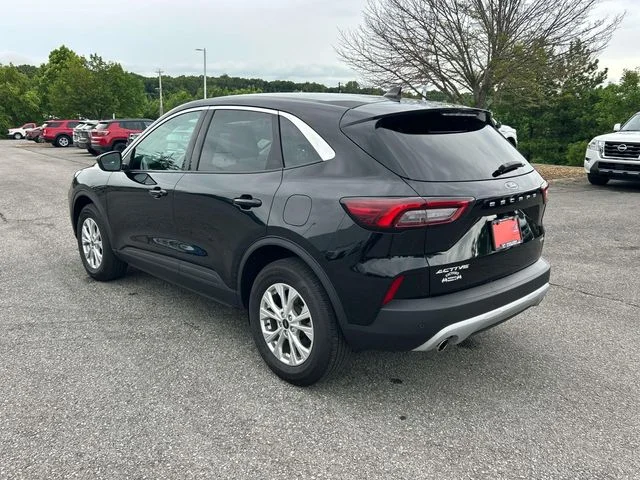 Used 2024 Black Ford Active image 6