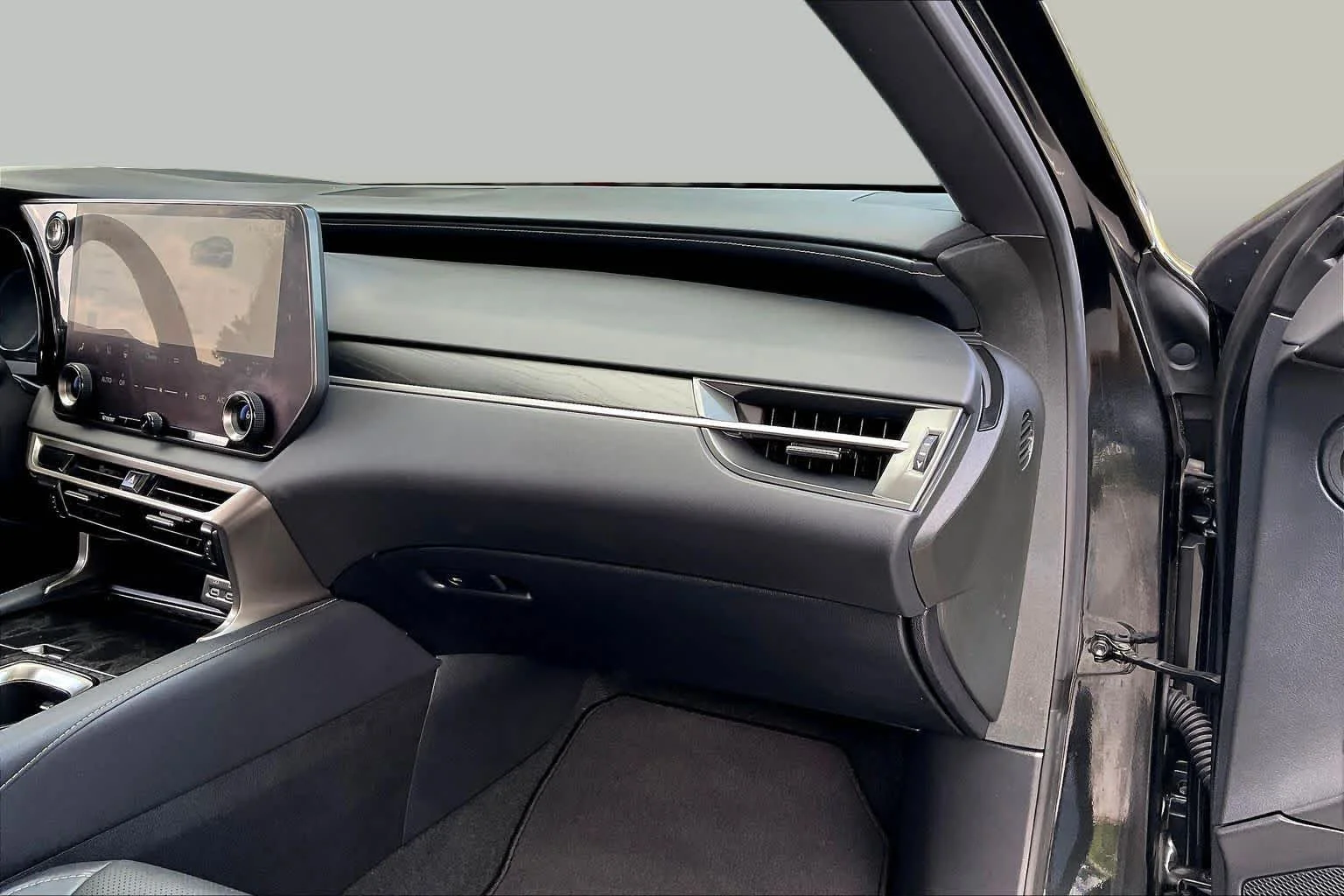 Used 2023 Caviar Lexus Premium image 37